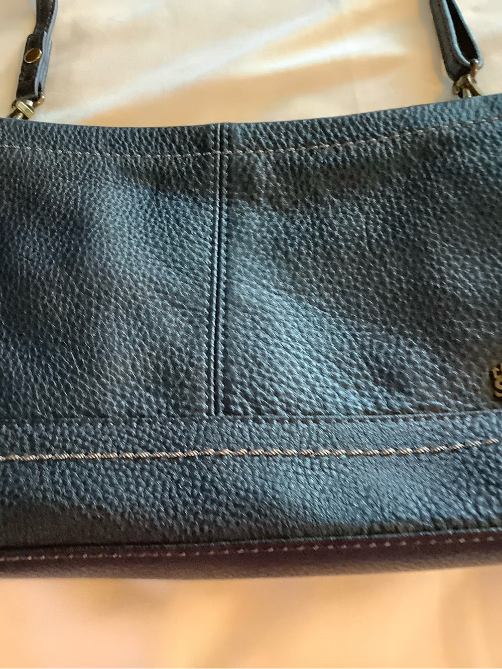 The Sak Blue Pebbled Leather Shoulder Crossbody - Picture 2 of 9